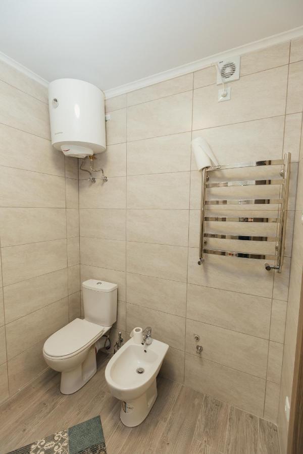 Domkolviv Appartement Buitenkant foto