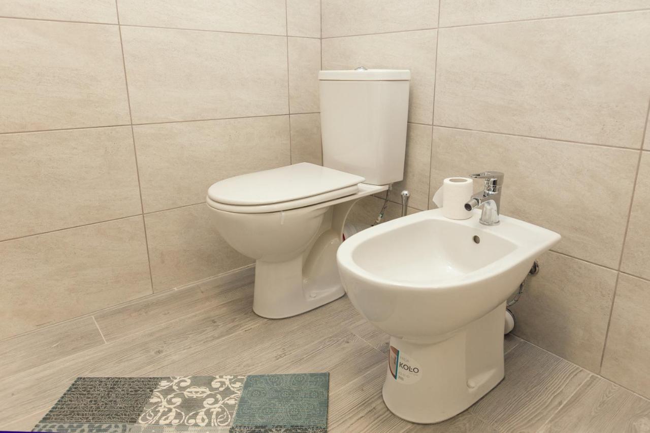 Domkolviv Appartement Buitenkant foto