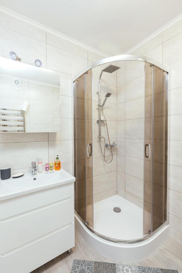 Domkolviv Appartement Buitenkant foto