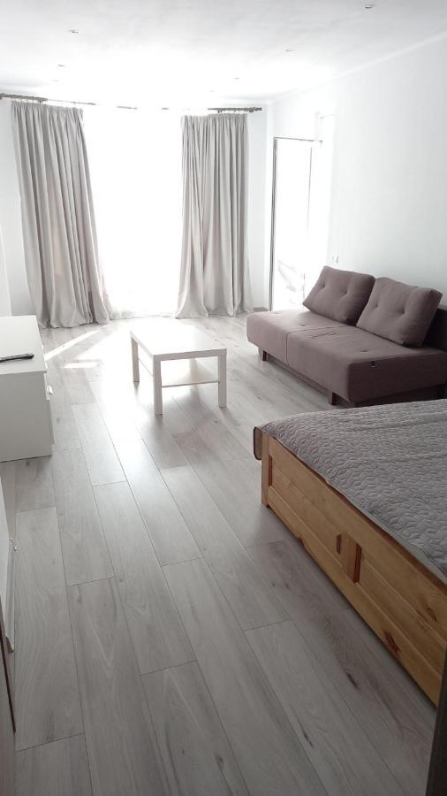 Domkolviv Appartement Buitenkant foto